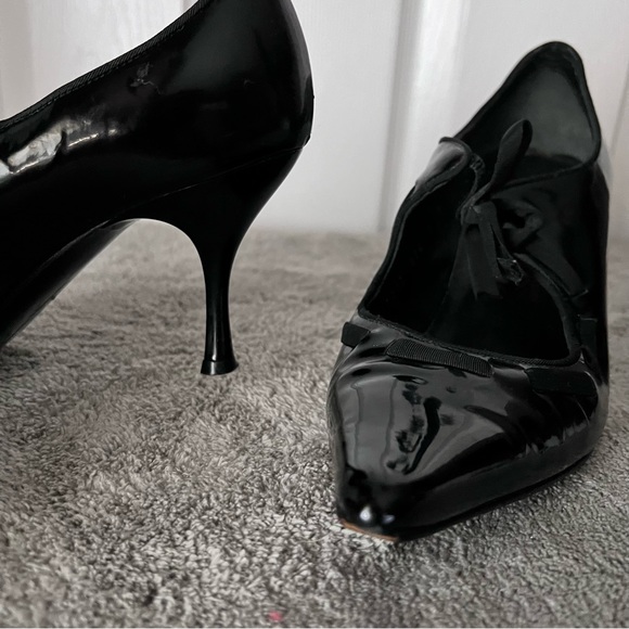 Salvatore Ferragamo Leather Bardwill Bow Mary Jane Pumps 7 - Picture 6 of 11